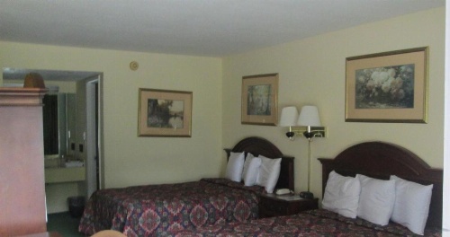 Regency Inn Fayetteville/Fort Bragg image 9