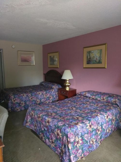 Regency Inn Fayetteville/Fort Bragg image 3