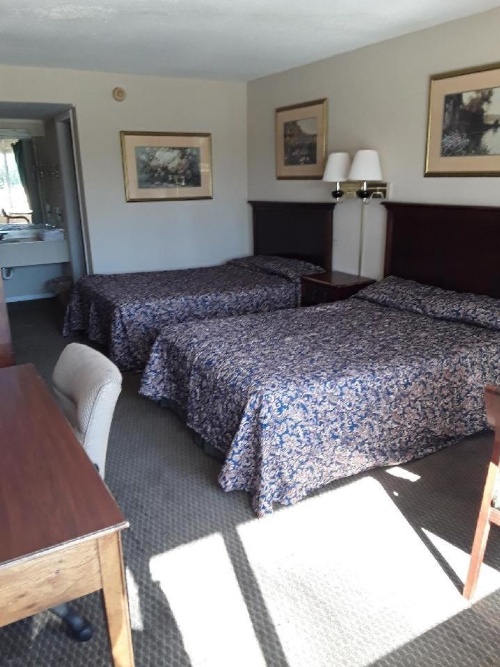Regency Inn Fayetteville/Fort Bragg image 4