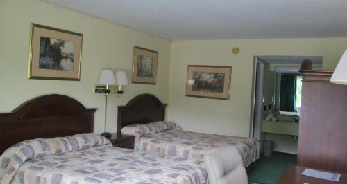 Regency Inn Fayetteville/Fort Bragg image 8